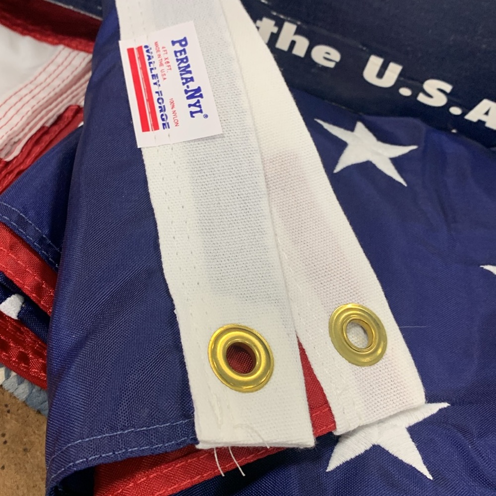Valley Forge 4’ x 6’ Nylon United States Flag - Picture 4 of 5